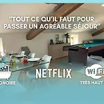 Grand Loft Avec Billard Et Netflix Socourt