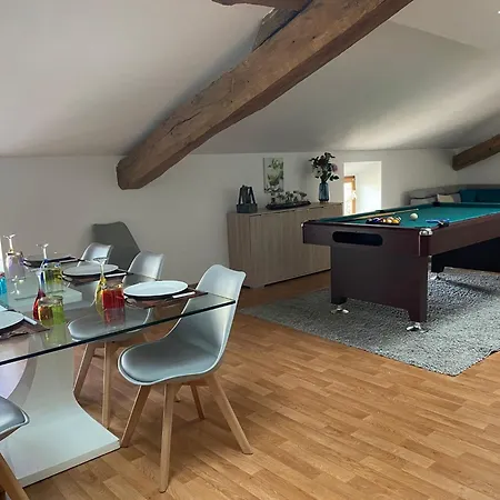 Billard Lounge Loft Détente Avec Billard&netflix By Boookingfuté Appartement Socourt