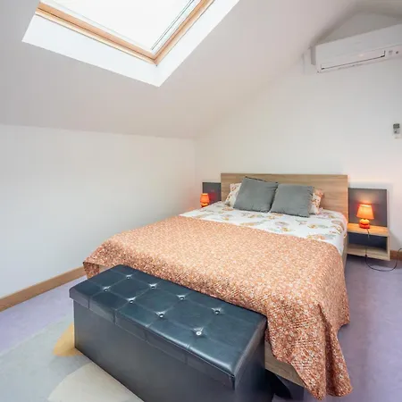 Grand Loft Avec Billard Netflix Et Climatisation * Socourt